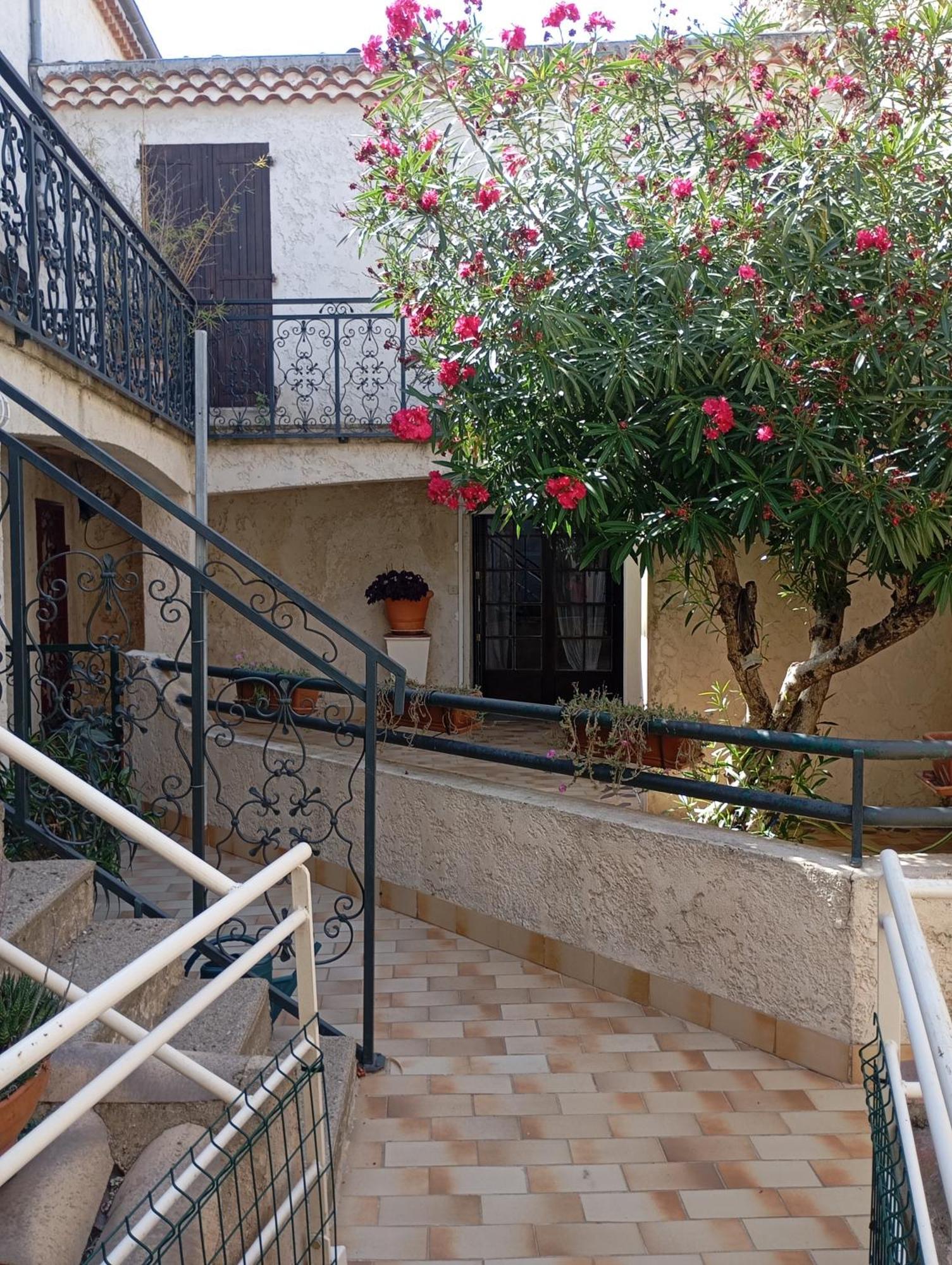 Ferienwohnung Cairenou Location Saint-Martin-dʼArdèche Exterior foto